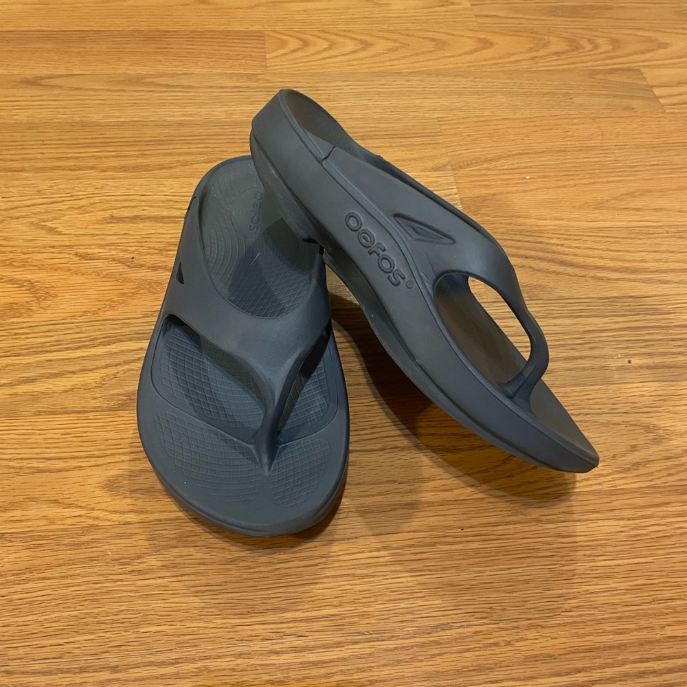 OOFOS Dark Blue Comfort Sandals
